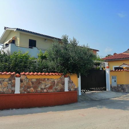 T&D Apartmani Pula Dış mekan fotoğraf