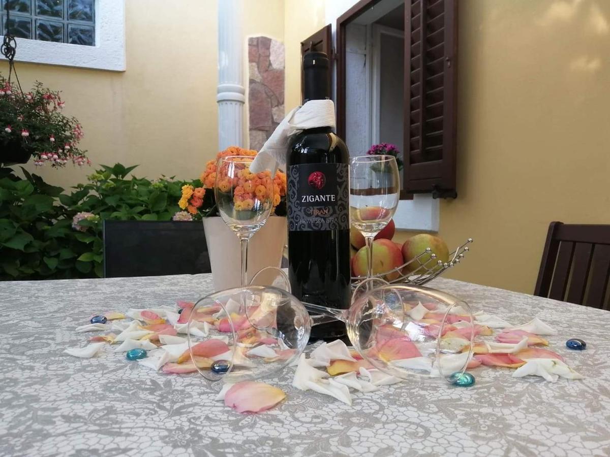 T&D Apartmani Pula Dış mekan fotoğraf