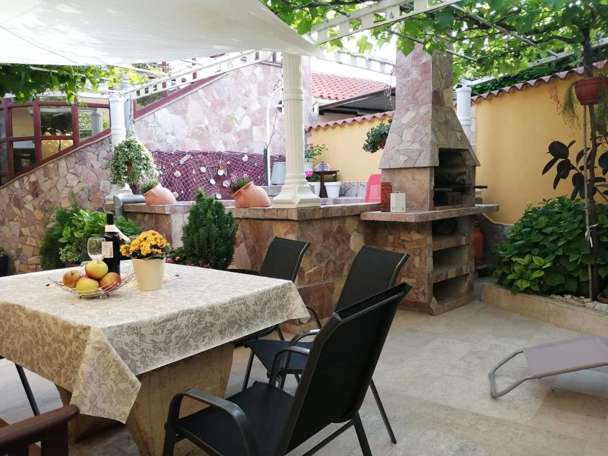 T&D Apartmani Pula Dış mekan fotoğraf